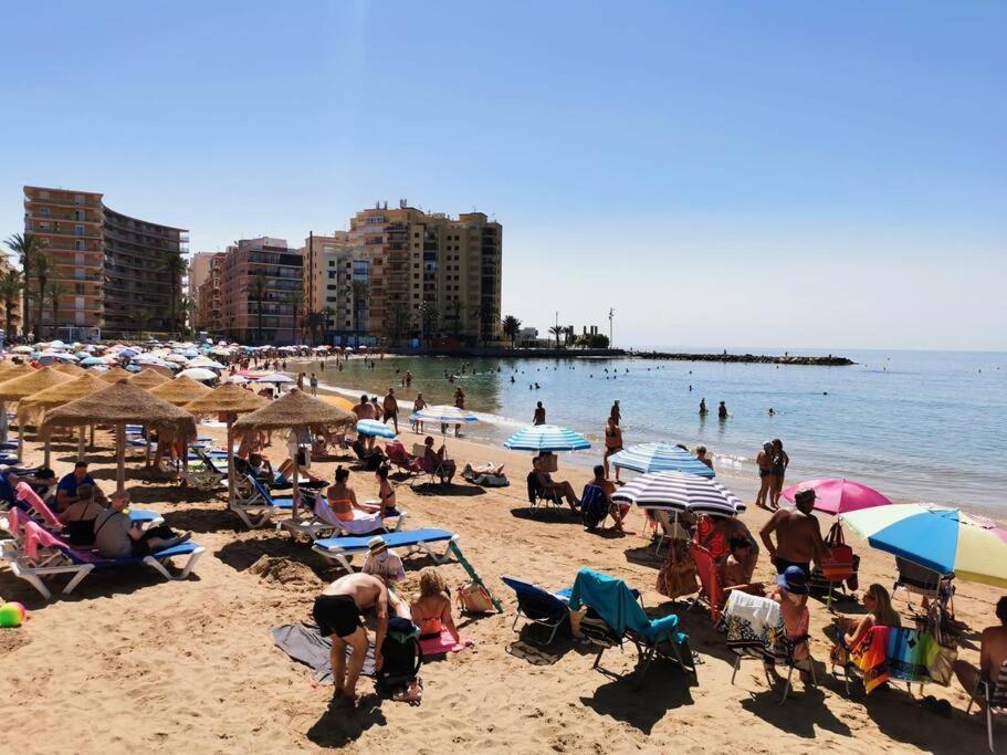 Apartamento Playa Cura ตอร์เรเวียคา ภายนอก รูปภาพ
