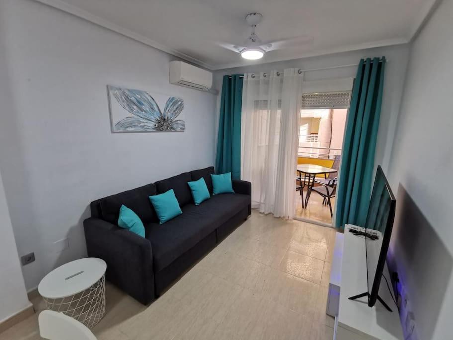 Apartamento Playa Cura ตอร์เรเวียคา ภายนอก รูปภาพ