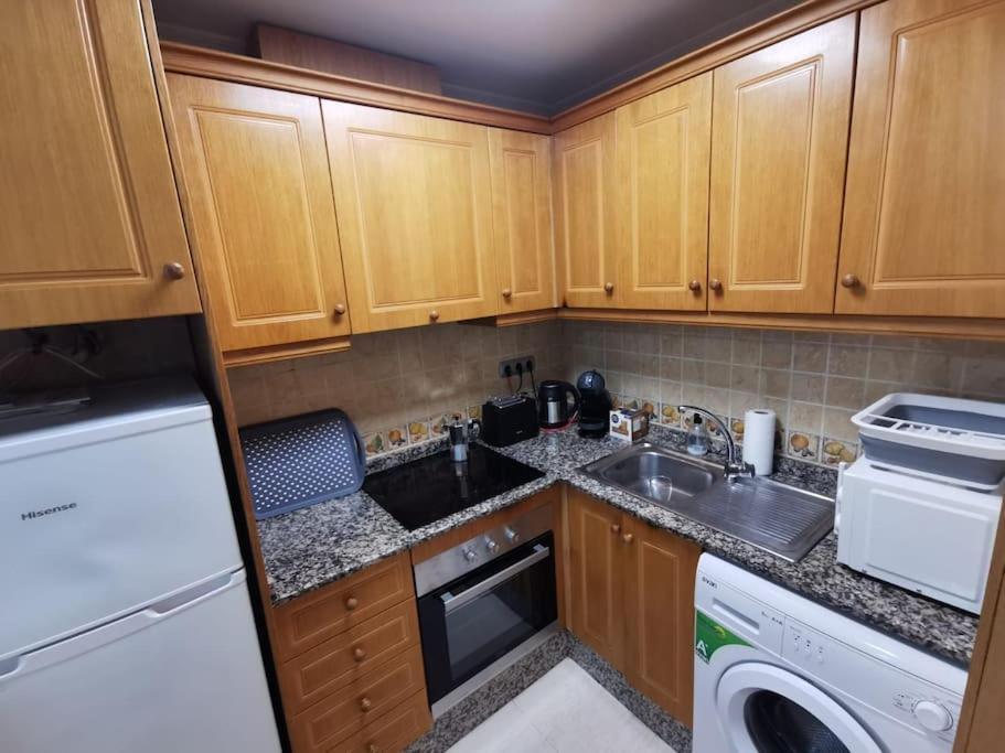 Apartamento Playa Cura ตอร์เรเวียคา ภายนอก รูปภาพ