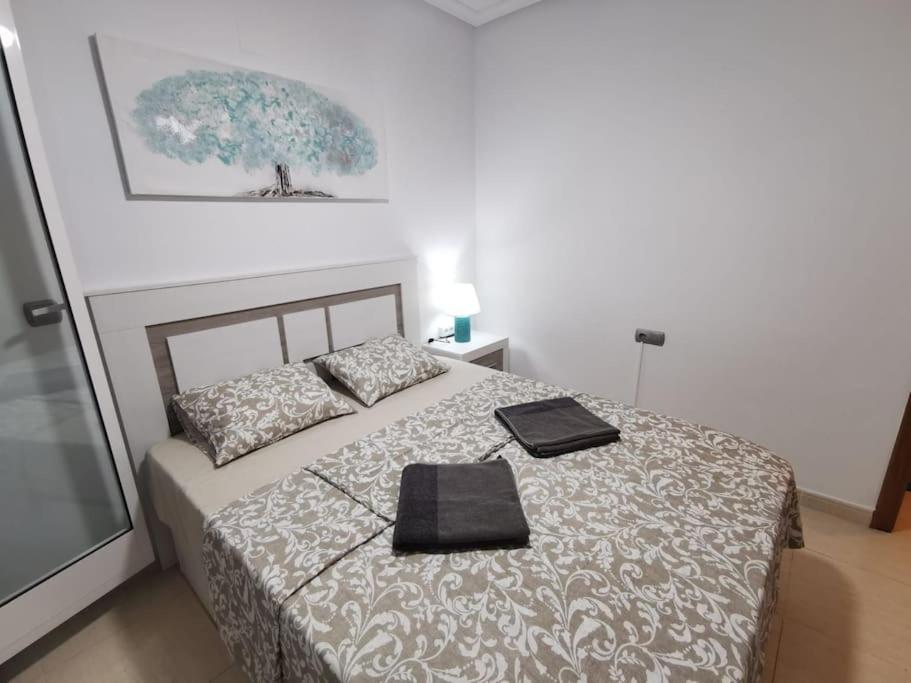 Apartamento Playa Cura ตอร์เรเวียคา ภายนอก รูปภาพ