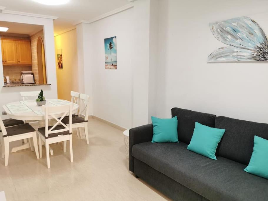 Apartamento Playa Cura ตอร์เรเวียคา ภายนอก รูปภาพ